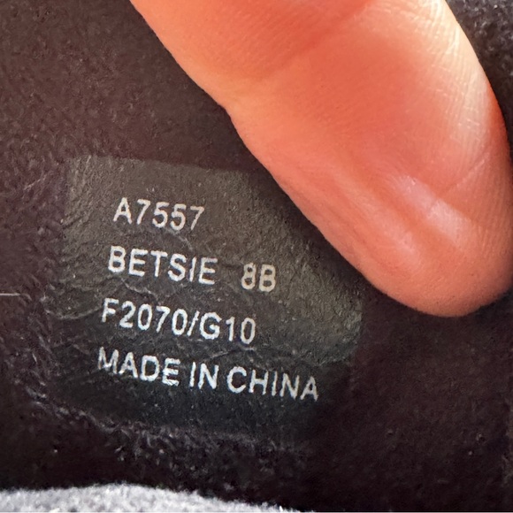 Coach winter boots size 8 - Picture 4 of 8